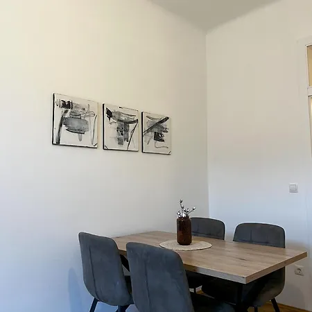 Ferienwohnung Old Town Vibe & Wave Graz Exterior foto
